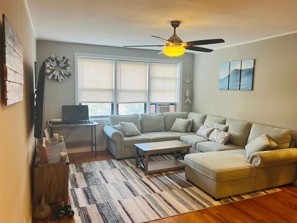 1st image of 301 E Broadway