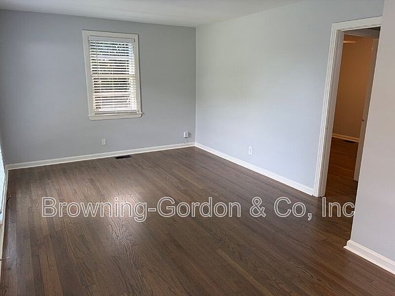 3rd image of 538 Fairlane Dr