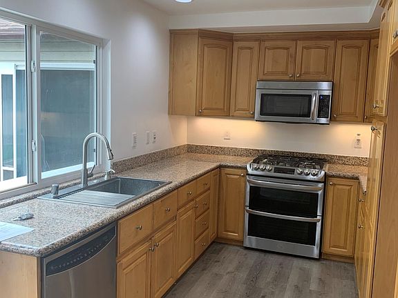 2nd image of 355 N Nueve Ct