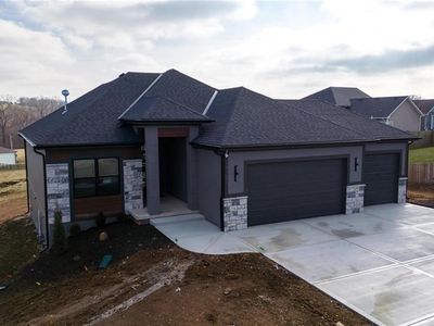 19101 Library Dr, Weston, MO, 64098