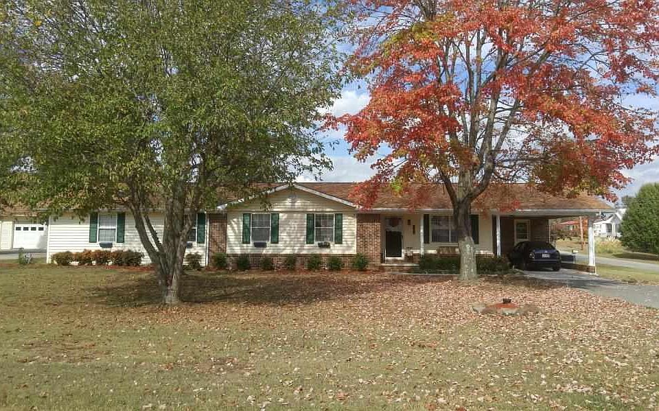 1st image of 102 Bradley Dr