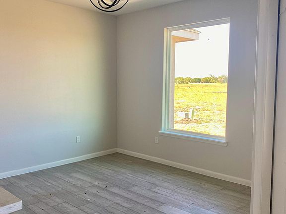 4th image of 8810 Swan Ln