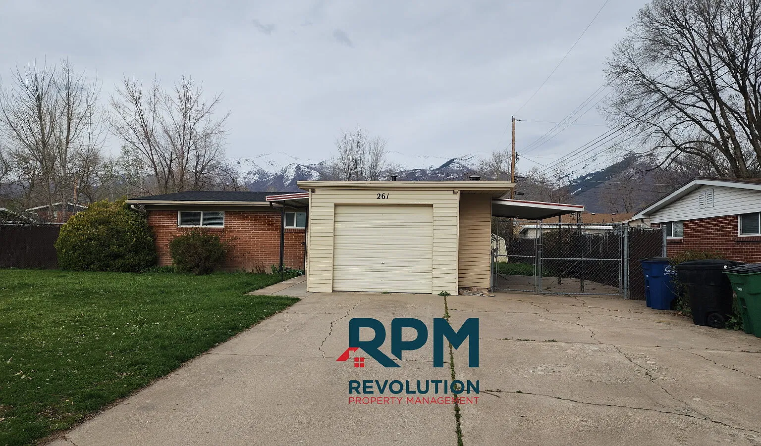 3 bed, 1.0 bath, 1154 sqft, $1,795 — Photo 1