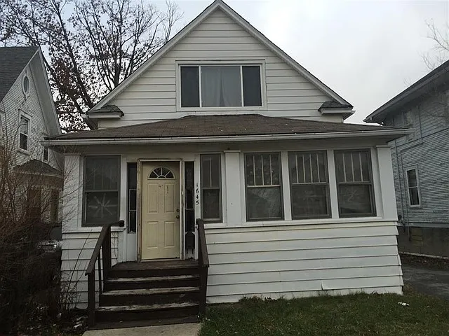 1645 Euclid Ave photo 1