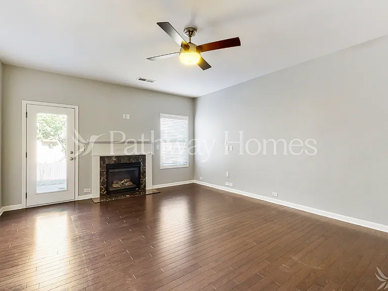 3922 Lake Manor Way — Photo 3