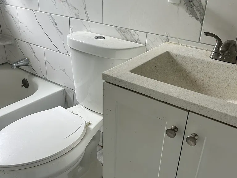 27 Southmere Rd #2 — Photo 3