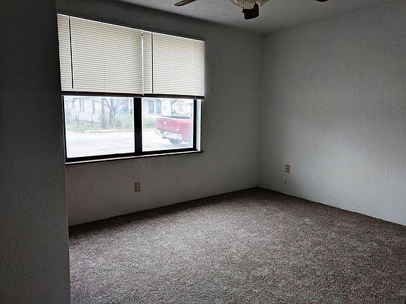 5th image of 605 Velma St
