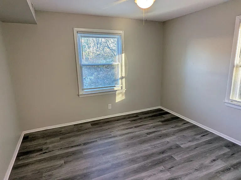 1944 Rowland Ave NE — Photo 11