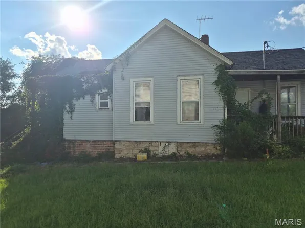 811 Paris Ave, Hannibal, MO 63401