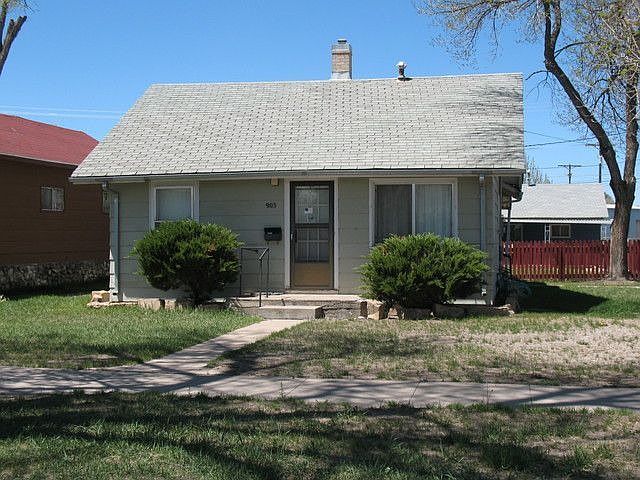 2nd image of 903 Palmer St