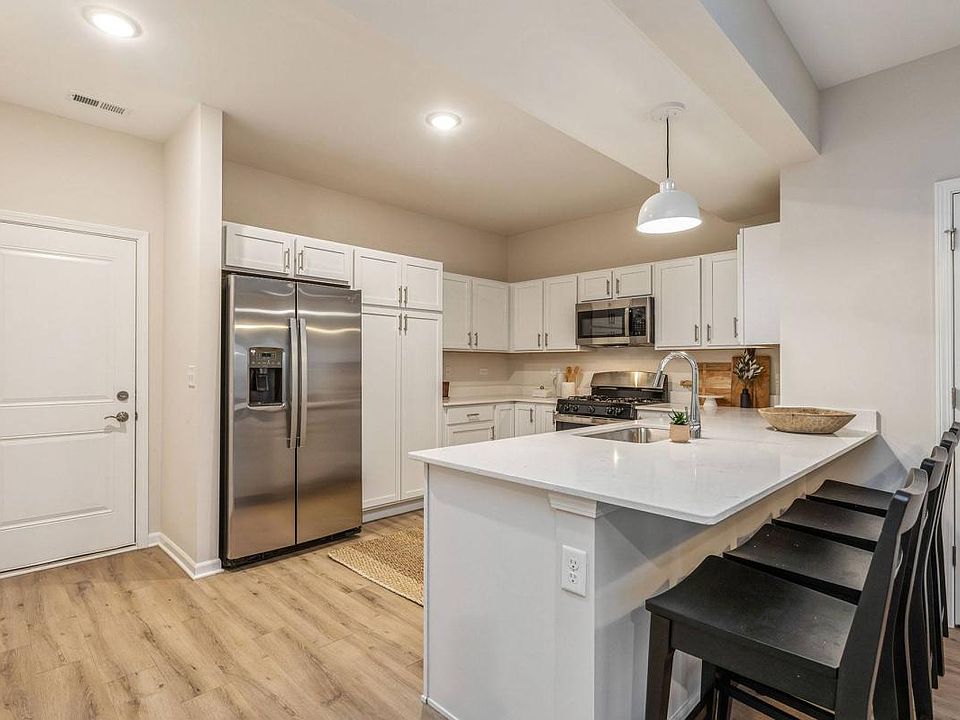 Bristol Bay of Yorkville 271a Barrett Dr Yorkville IL Zillow