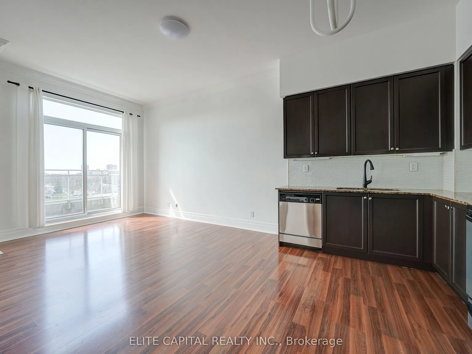 777 Steeles Ave W — Photo 3