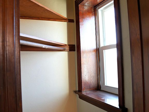 4th image of 4618 Jamieson Ave #A