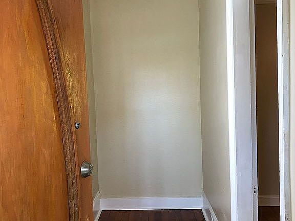 Front entrance downstairs 