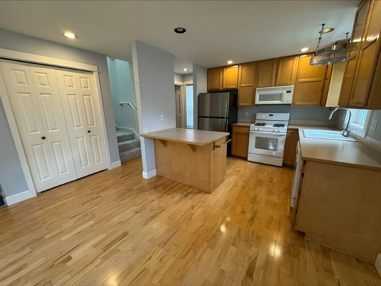 3Bd/3.25Ba Seattle Townhome — Photo 4