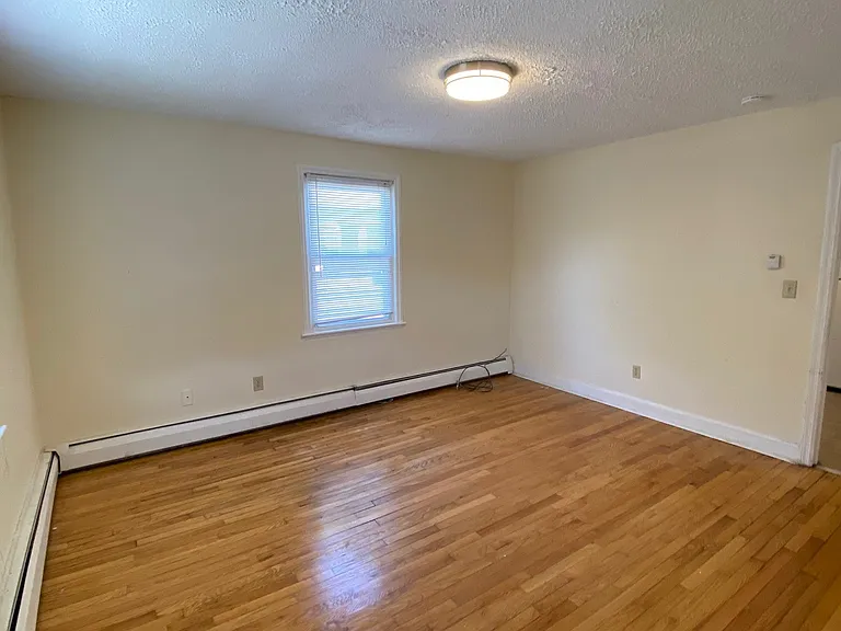 117 Sheldon Ter #2L — Photo 10