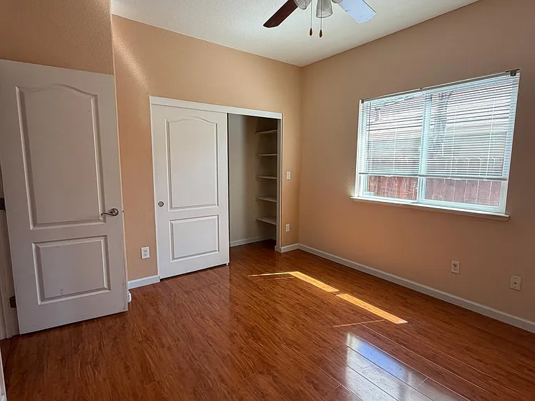 2229 Zittel Dr — Photo 7