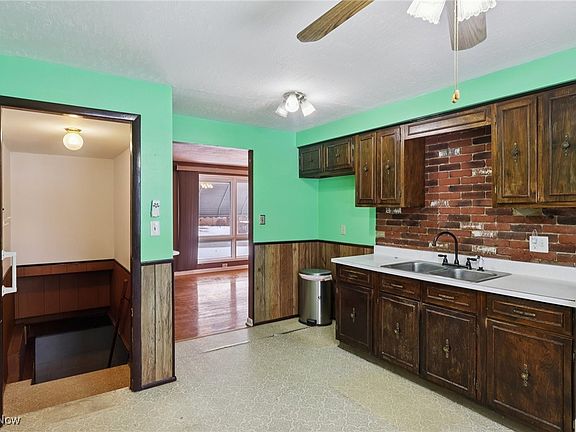 5th image of 13325 Tomson Dr