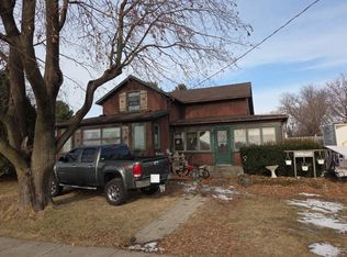 200 W Goldmine Rd, Pearl City, IL 61062