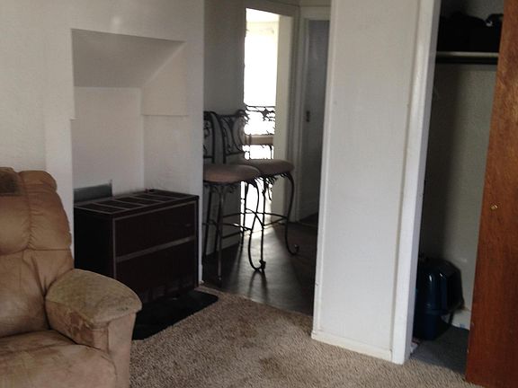 5th image of 576 N 11th St