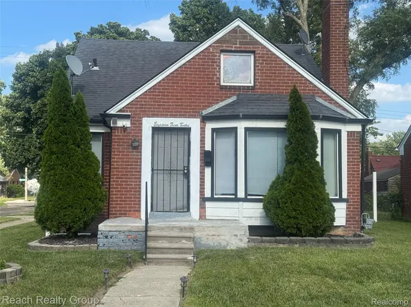 18312 Harlow St, Detroit, MI 48235