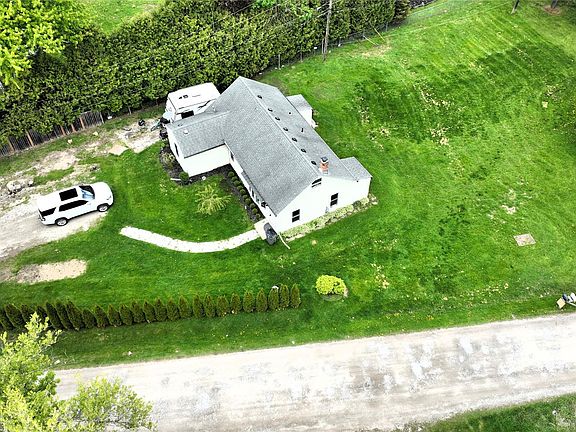 4th image of 37480 Hayes Rd