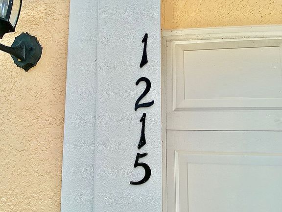 1215 Seasons Blvd