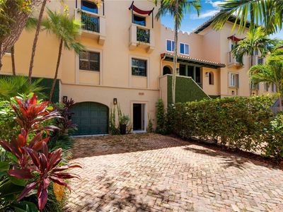 6147 Paradise Point Dr #6147, Miami, FL, 33157