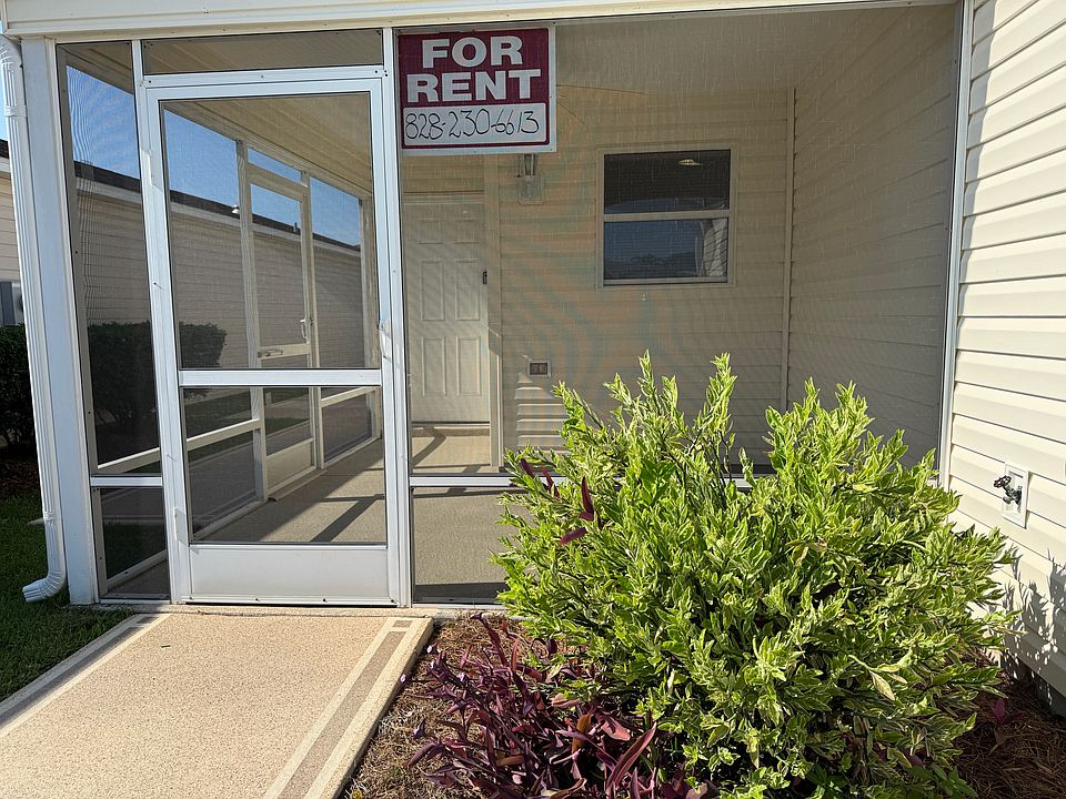 1st image of 2442 Southern Oak St