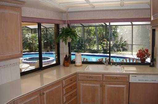 4th image of 1610 Huntington Pl