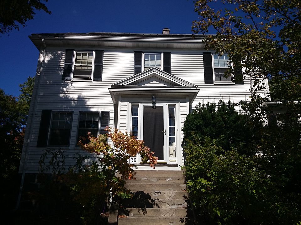 2nd image of 30 Hardwick St