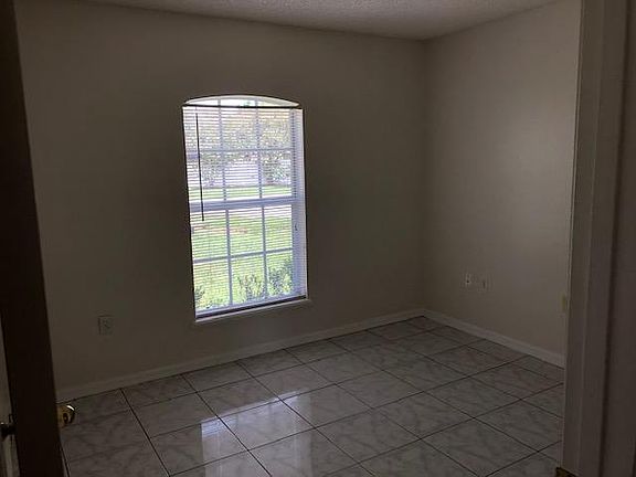 5th image of 14530 Greydale Cir