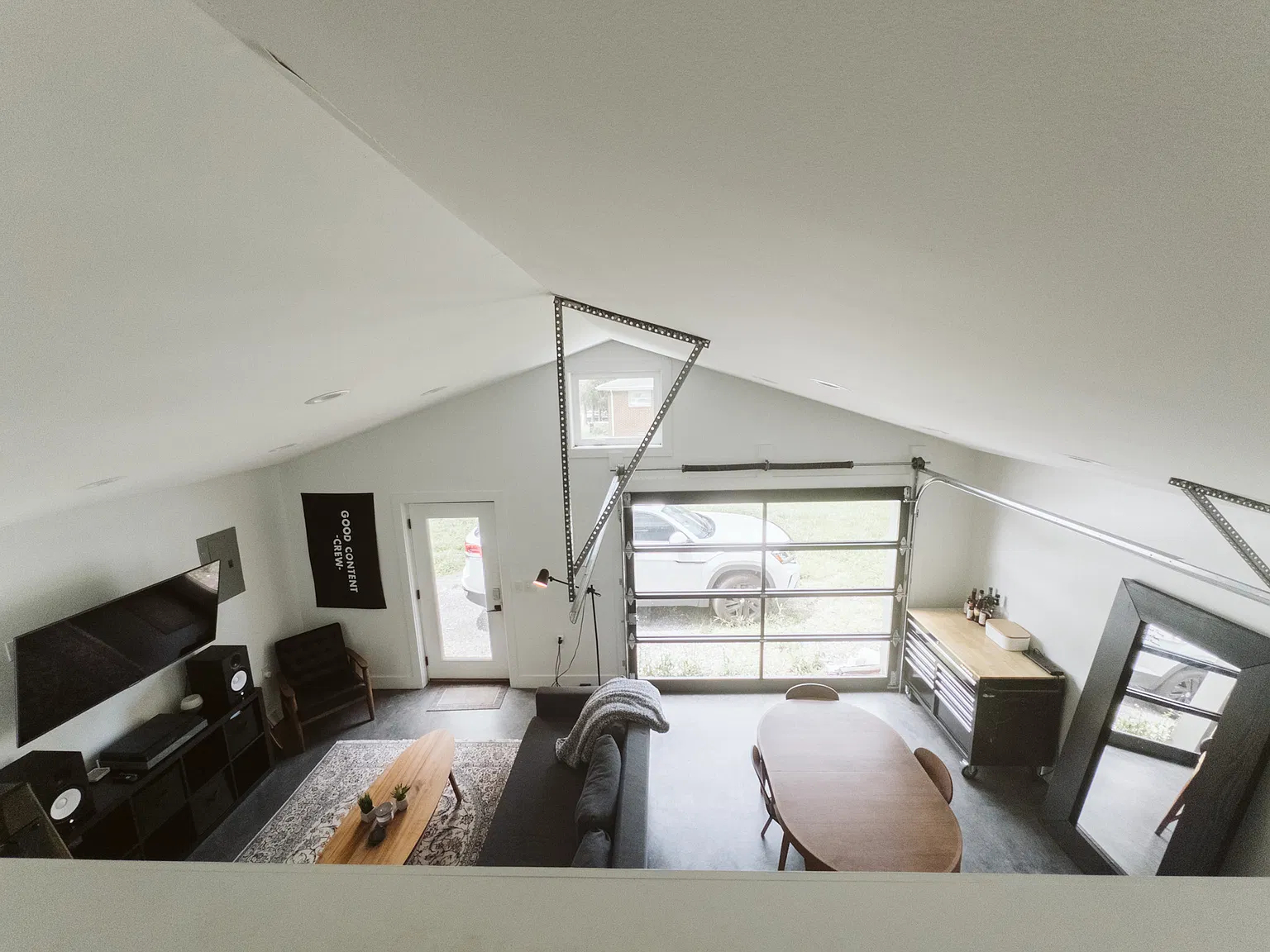Studio, 588 sqft, $1,000 — Photo 2