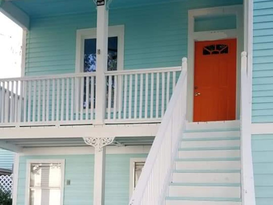 1st image of 1017 12th St #Up