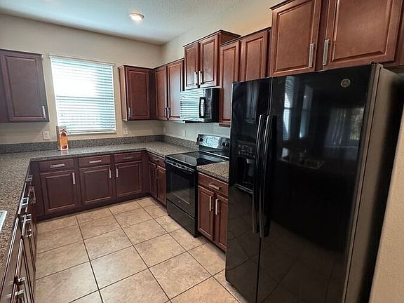 5th image of 10678 Lake Montauk Dr