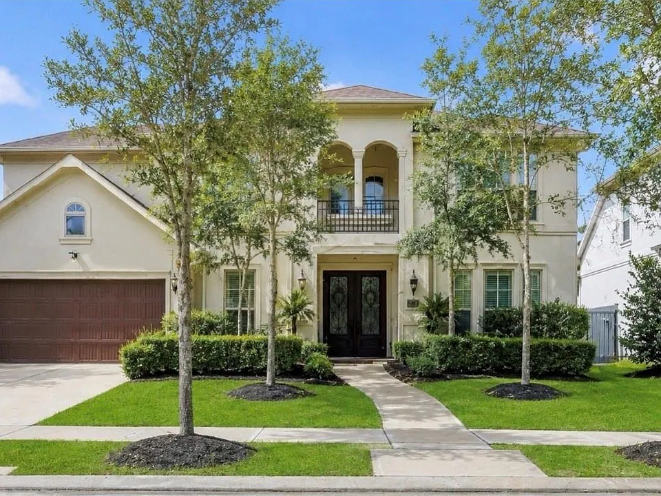 11 Marino Dr
