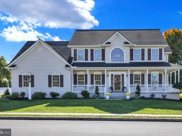 398 Barnwell Ln #L-0120, Palmyra, PA 17078