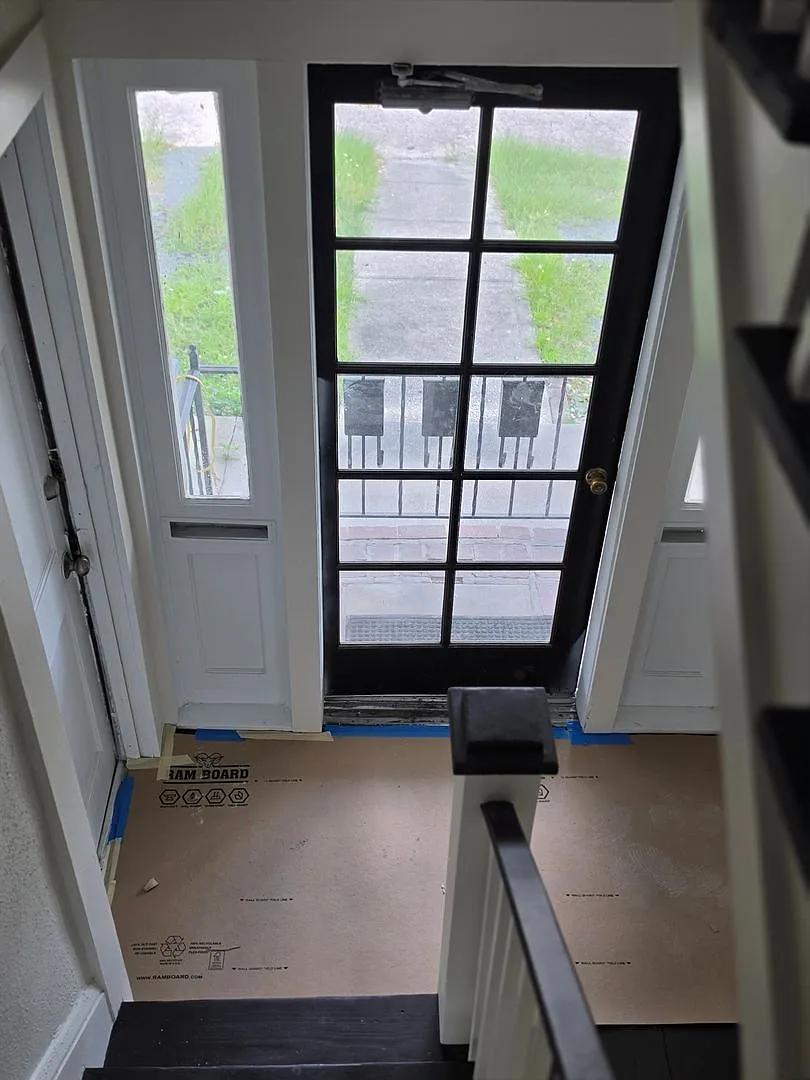 202 Luella Ct — Photo 3