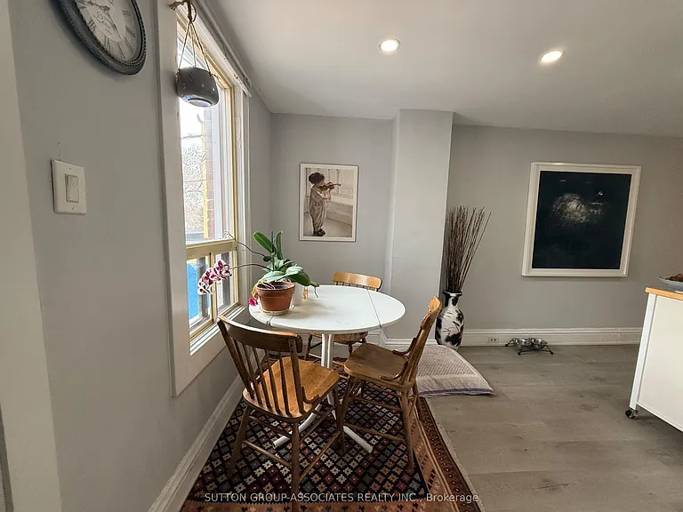 544 Concord Ave #UPPER — Photo 4