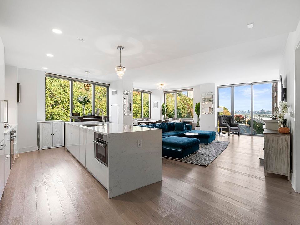 1st image of 9 Avenue At Port Imperial #701