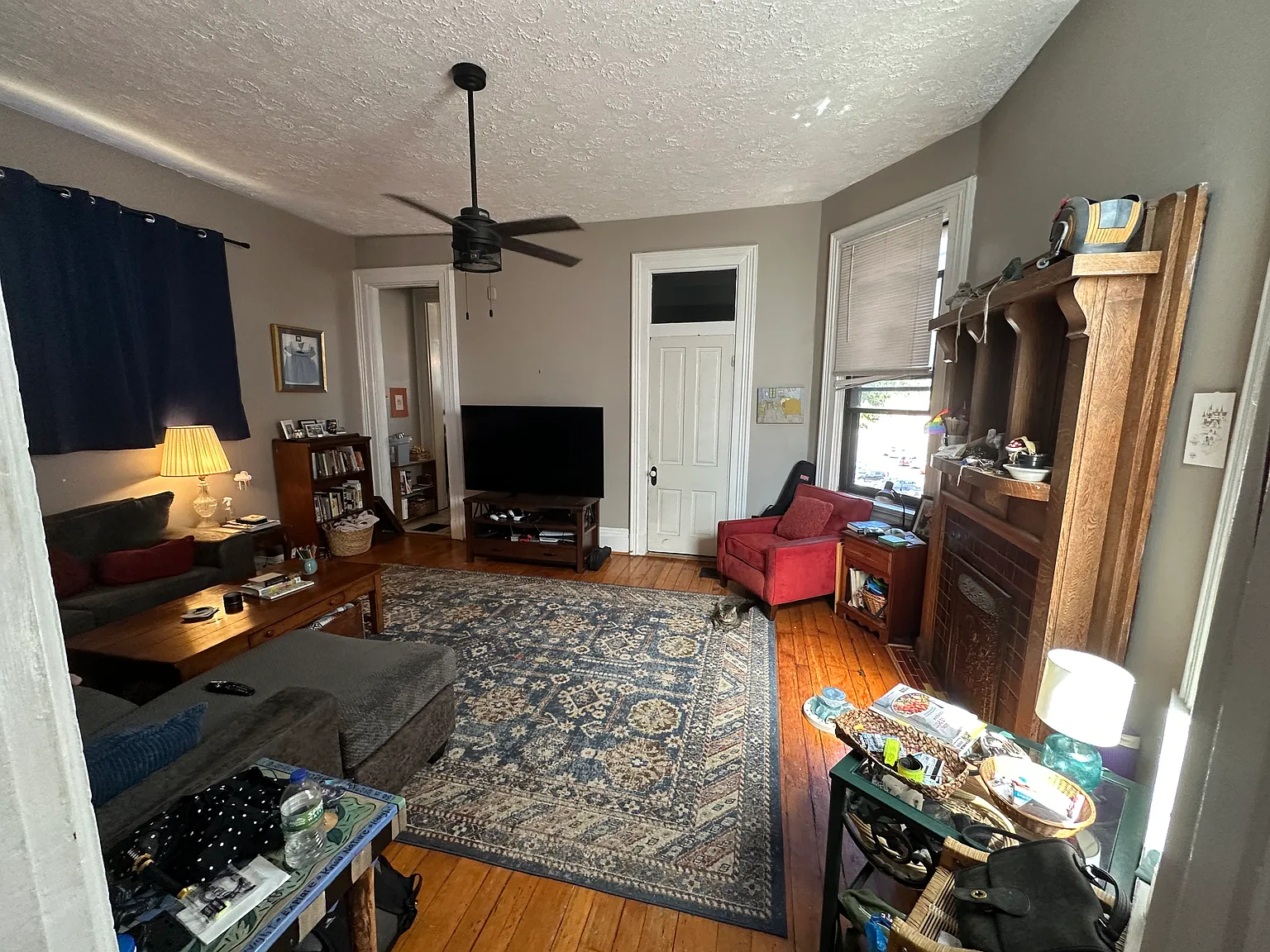 1 bed, 900 sqft, $1,060 — Photo 2
