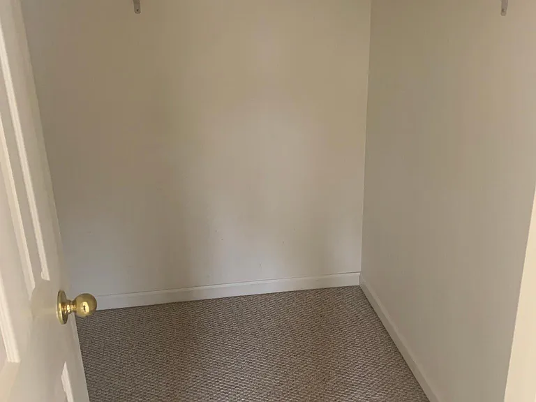 824 Red Valley Dr — Photo 15