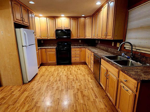 4th image of 1507 Parkview Ave
