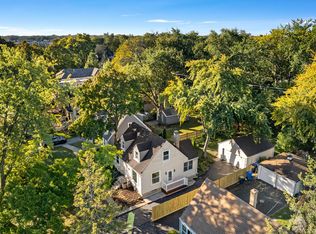 1544 McCraren Rd, Highland Park, IL 60035