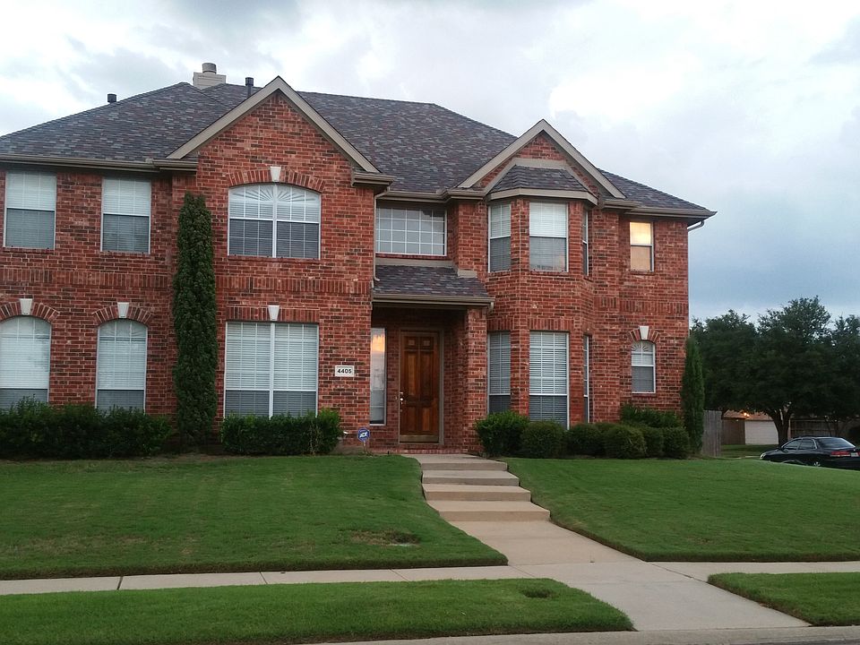 Corner lot with 190' lot