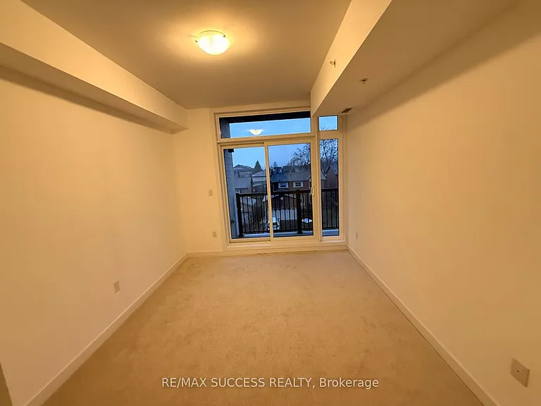188 Angus Dr #18 — Photo 17
