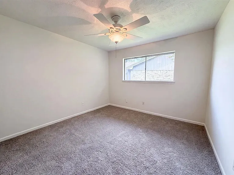 16330 Hollow Wood Dr — Photo 5