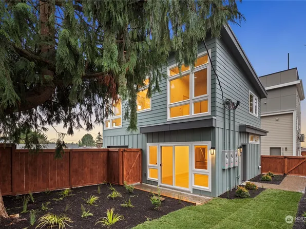 8826 38th Avenue SW, Seattle, WA 98126