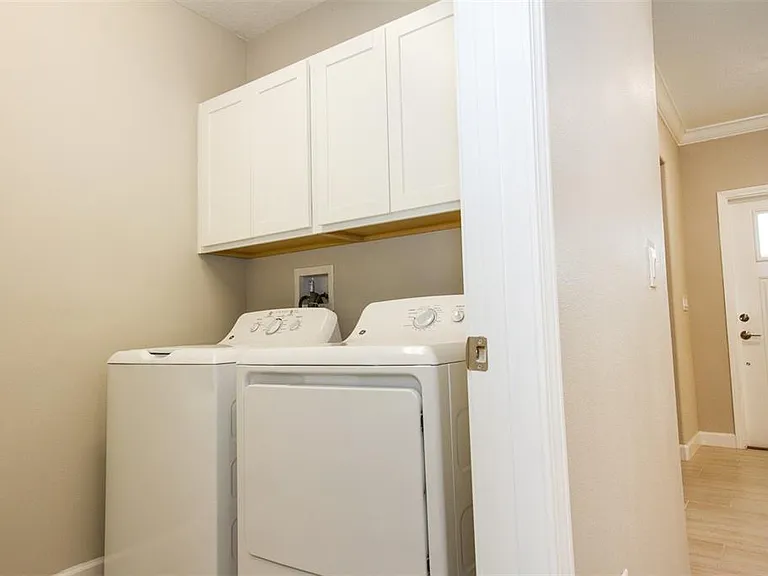16657 Shell Bay Dr — Photo 26