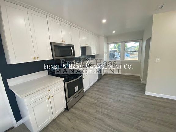 3rd image of 22901 Vose St